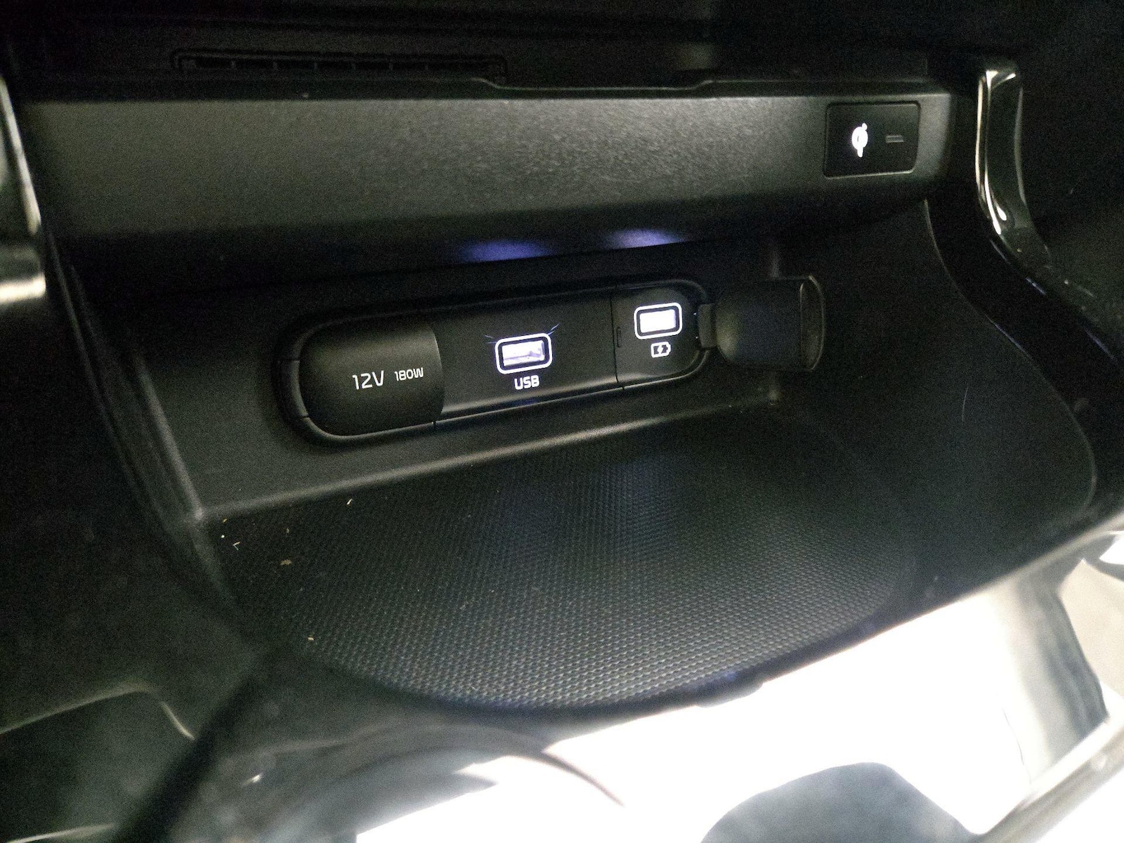 2021 Kia Seltos EX - Photo 19