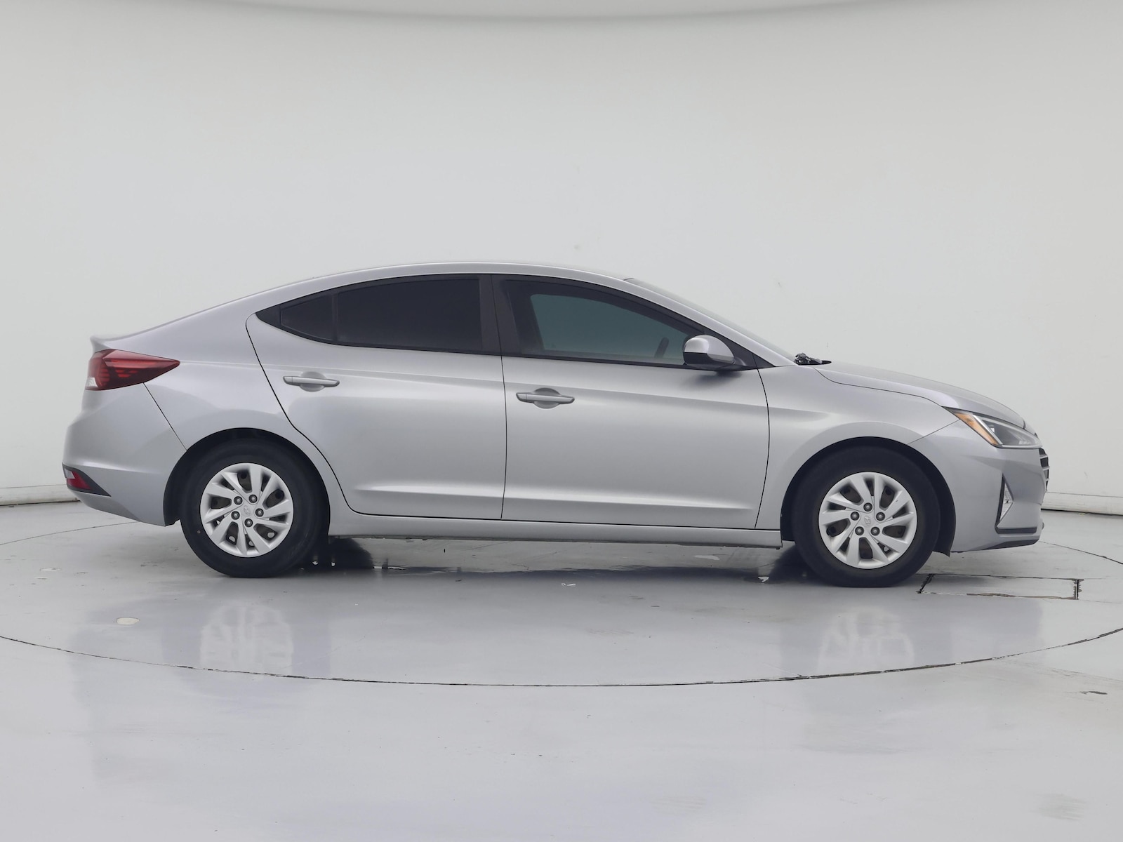 2020 Hyundai Elantra SE - Photo 8