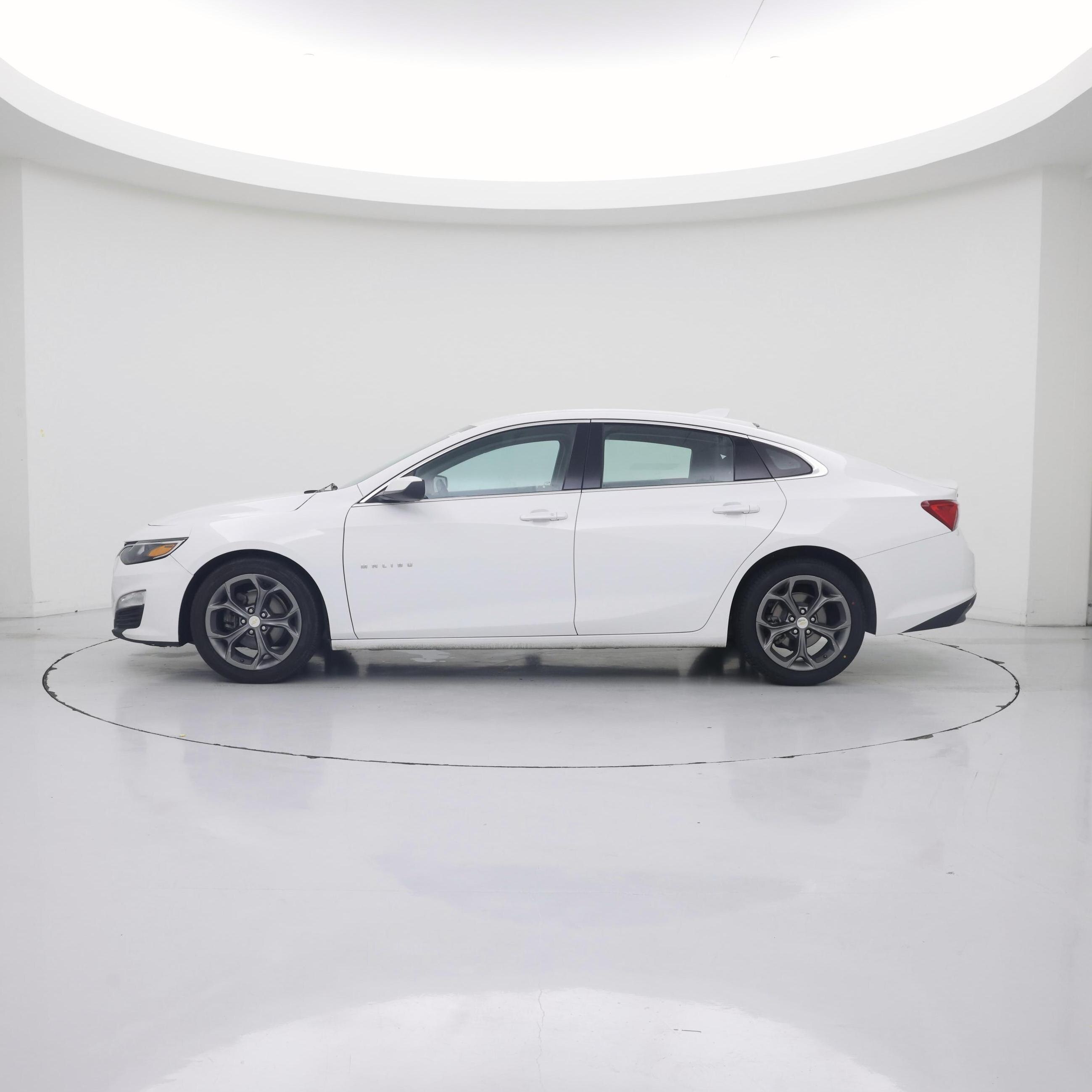 Thumbnail: 2023 Chevrolet Malibu - 3
