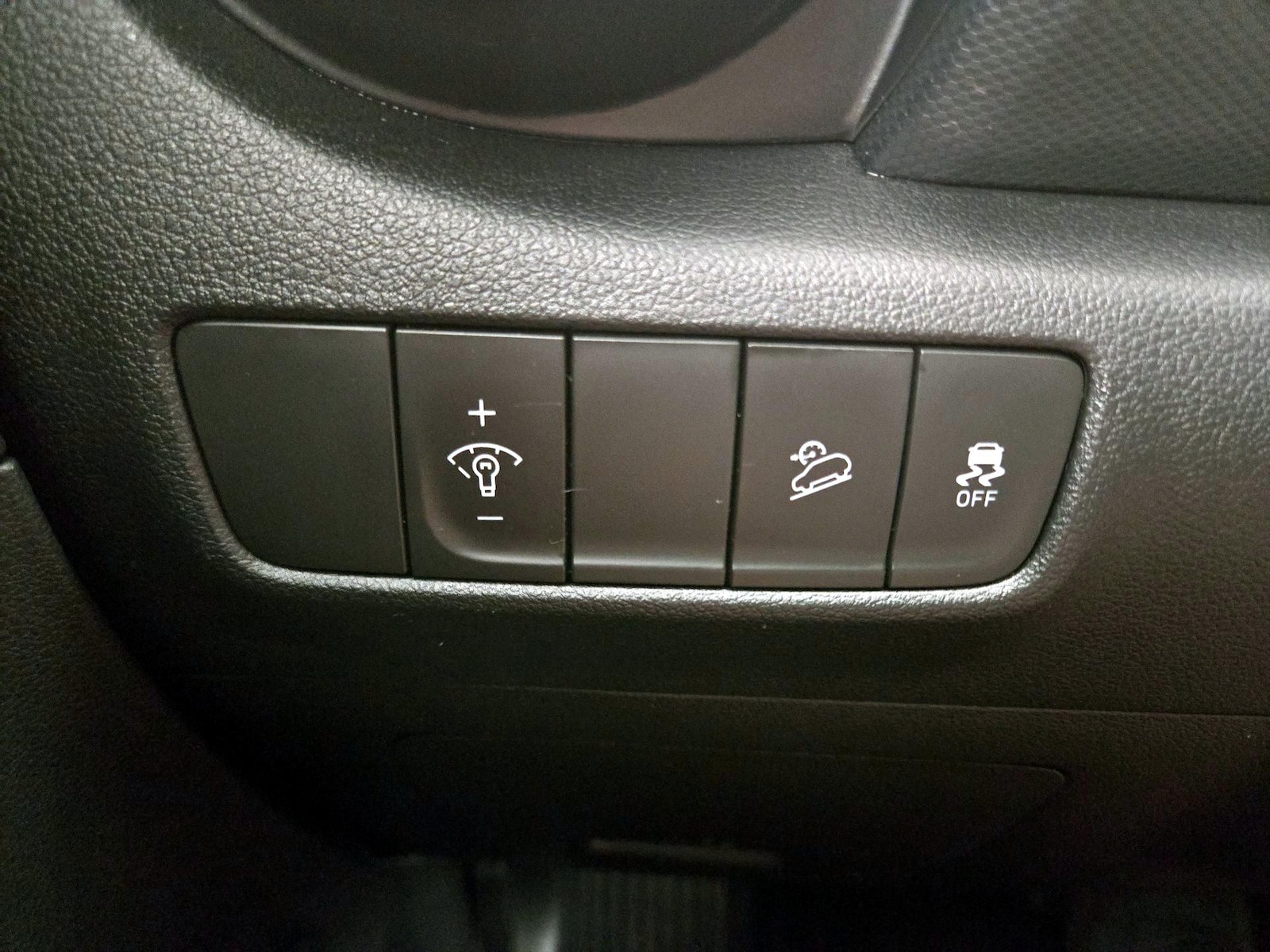 2023 Hyundai Kona SEL - Photo 14