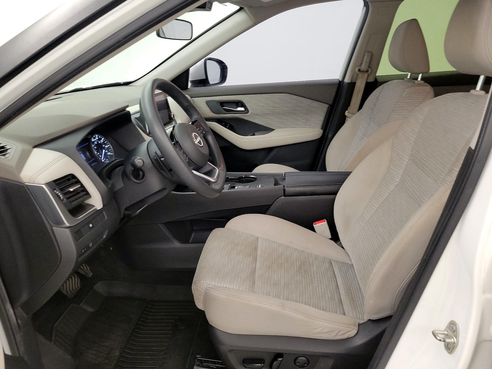 Power Seat(s) & Side Airbags