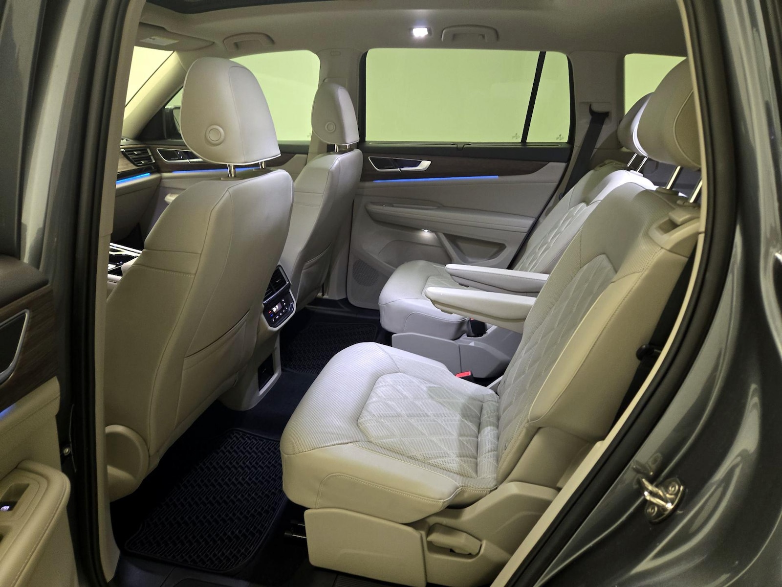 Rear Air Conditioning