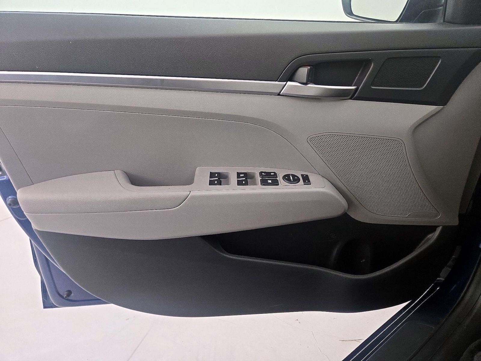 2020 Hyundai Elantra SE - Photo 13