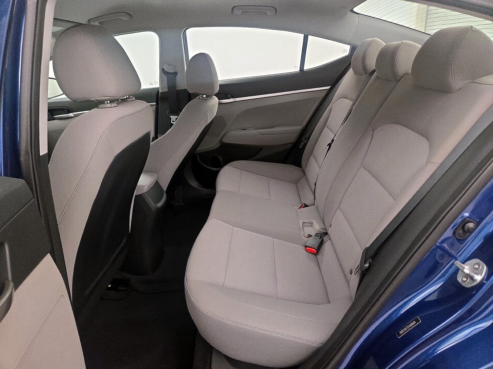 2020 Hyundai Elantra SE - Photo 20