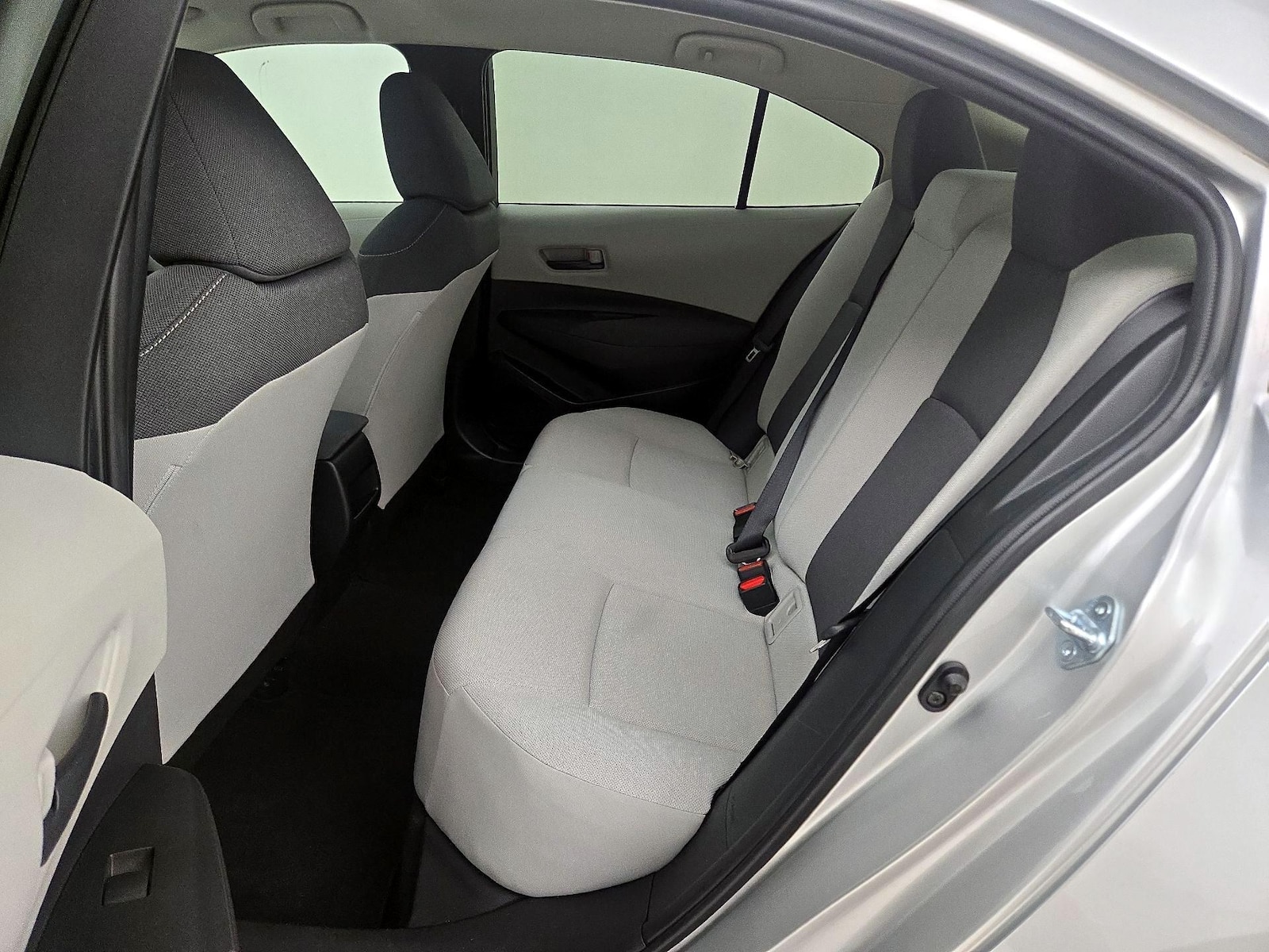 2022 Toyota Corolla L - Photo 20