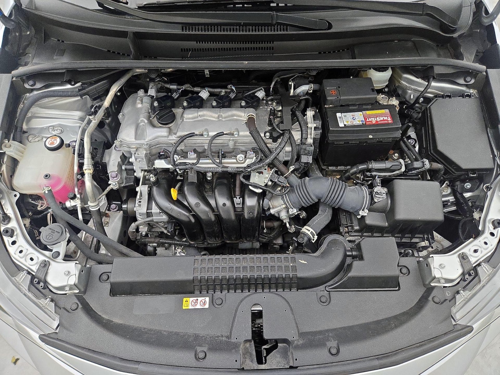 2022 Toyota Corolla L - Photo 22