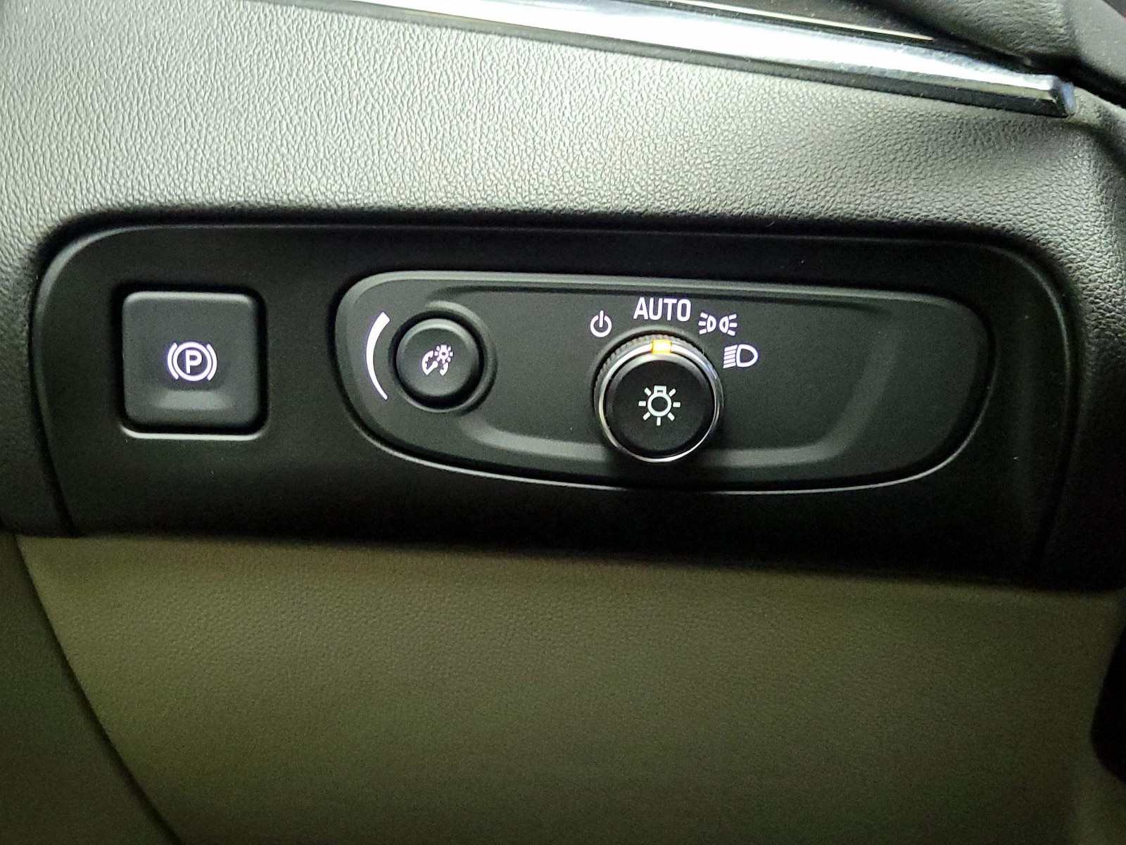 2019 Buick Enclave Essence - Photo 14