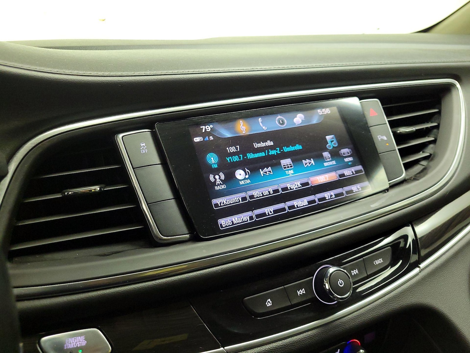 2019 Buick Enclave Essence - Photo 16