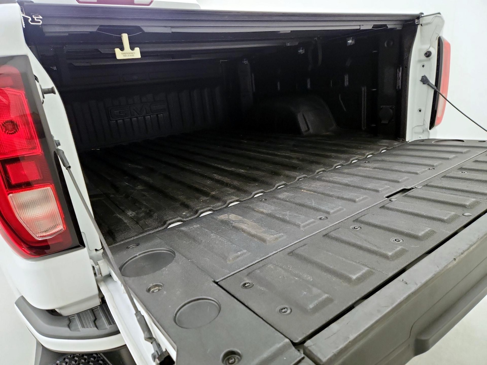 2023 GMC Sierra 1500 Elevation - Photo 23