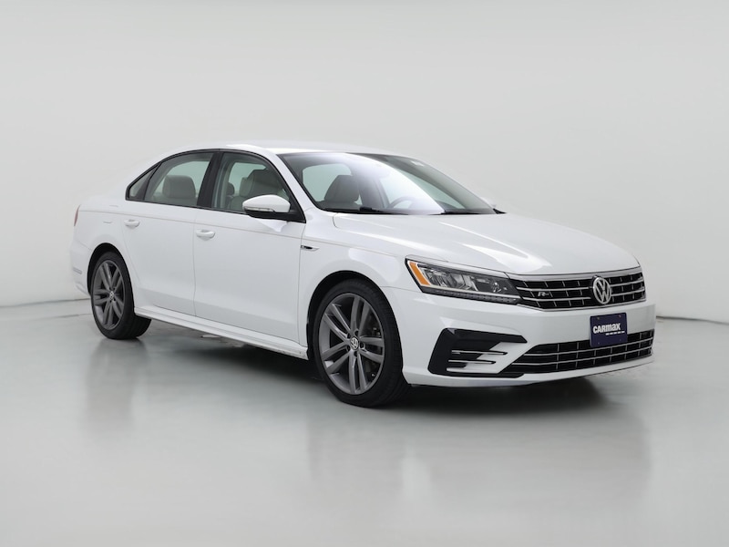 2018 Volkswagen Passat R-Line