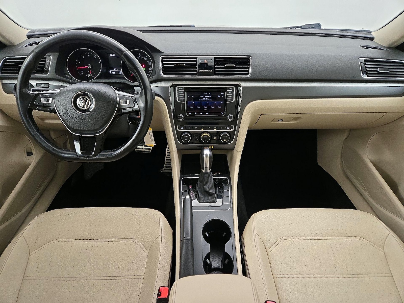 2018 Volkswagen Passat R-Line - Photo 10