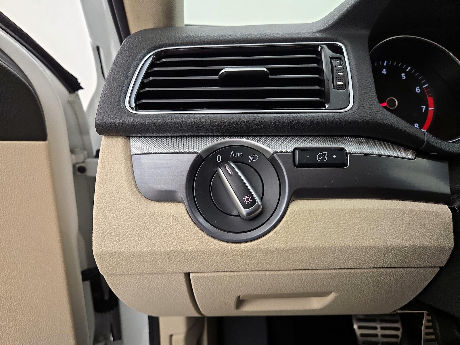2018 Volkswagen Passat R-Line - Photo 14