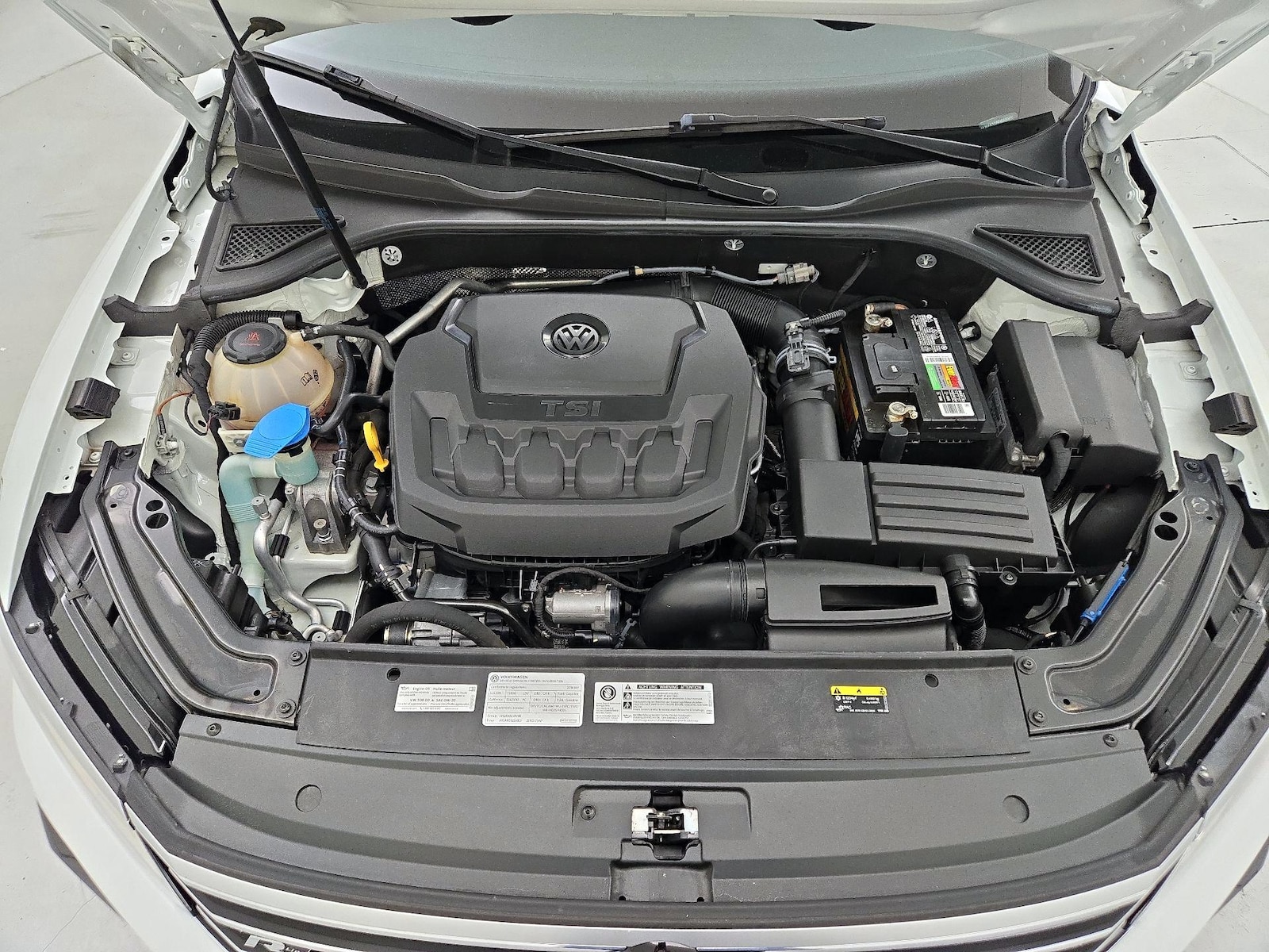 2018 Volkswagen Passat R-Line - Photo 22