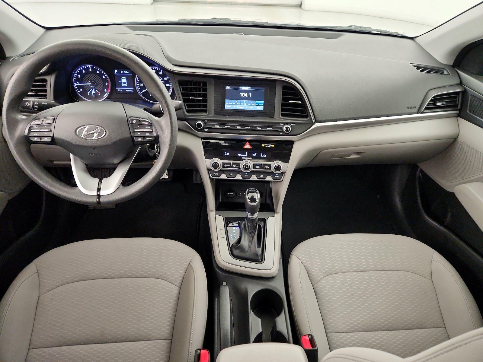 2020 Hyundai Elantra SE - Photo 10