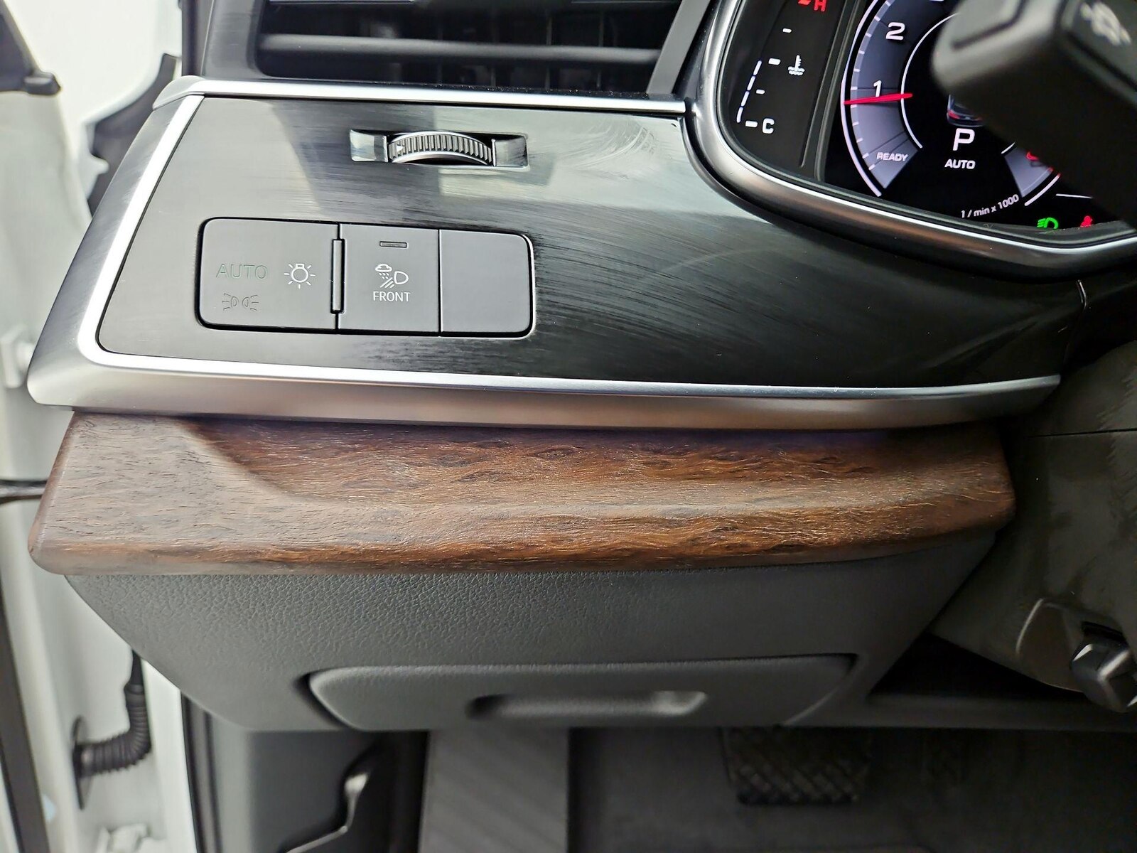 2026 Audi Q7 Premium - Photo 14