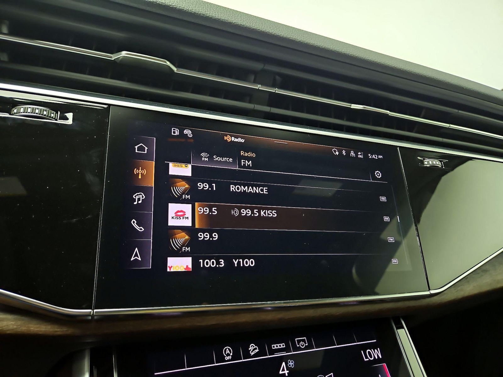 2026 Audi Q7 Premium - Photo 17