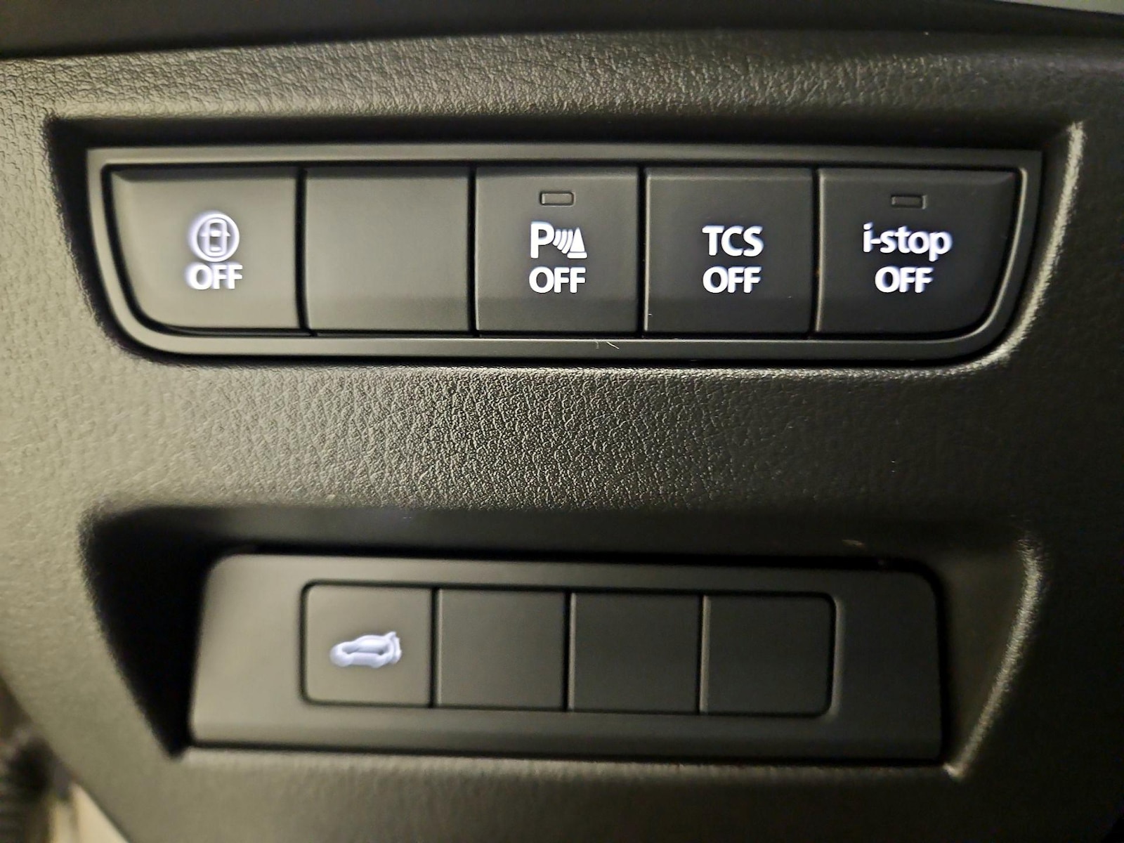 2025 Mazda CX-90 Preferred Package - Photo 14