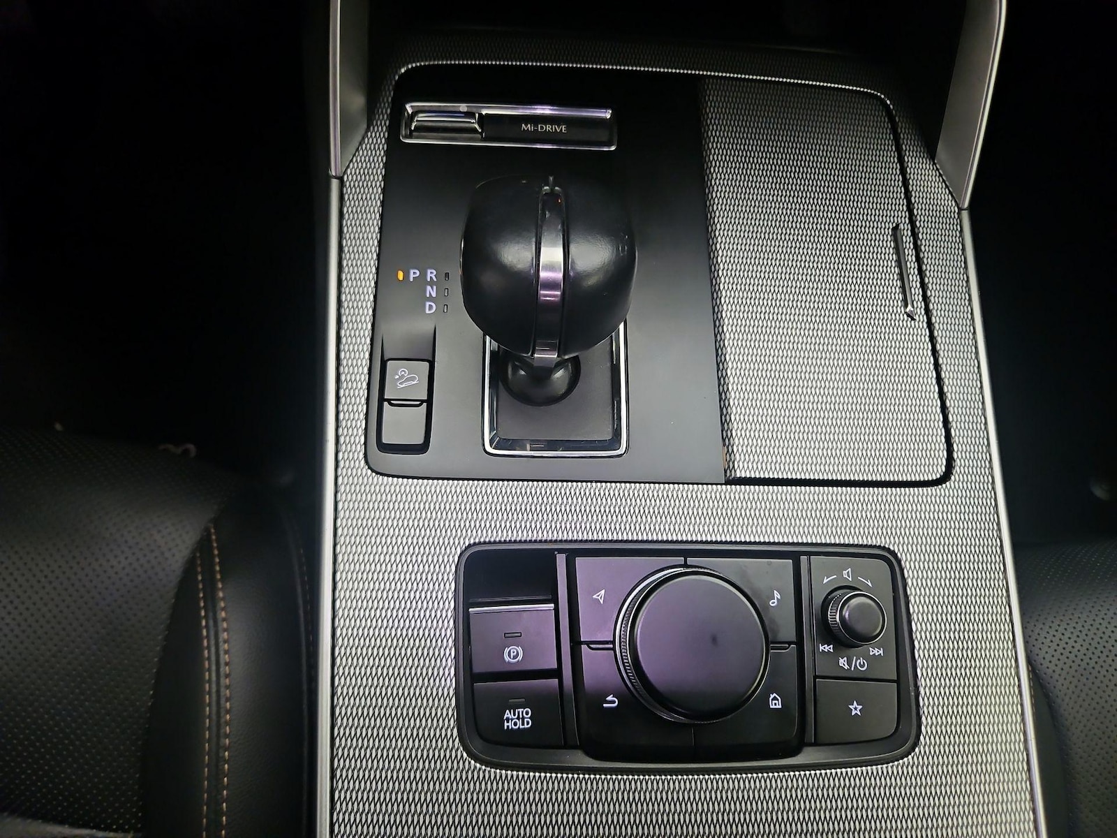 2025 Mazda CX-90 Preferred Package - Photo 18