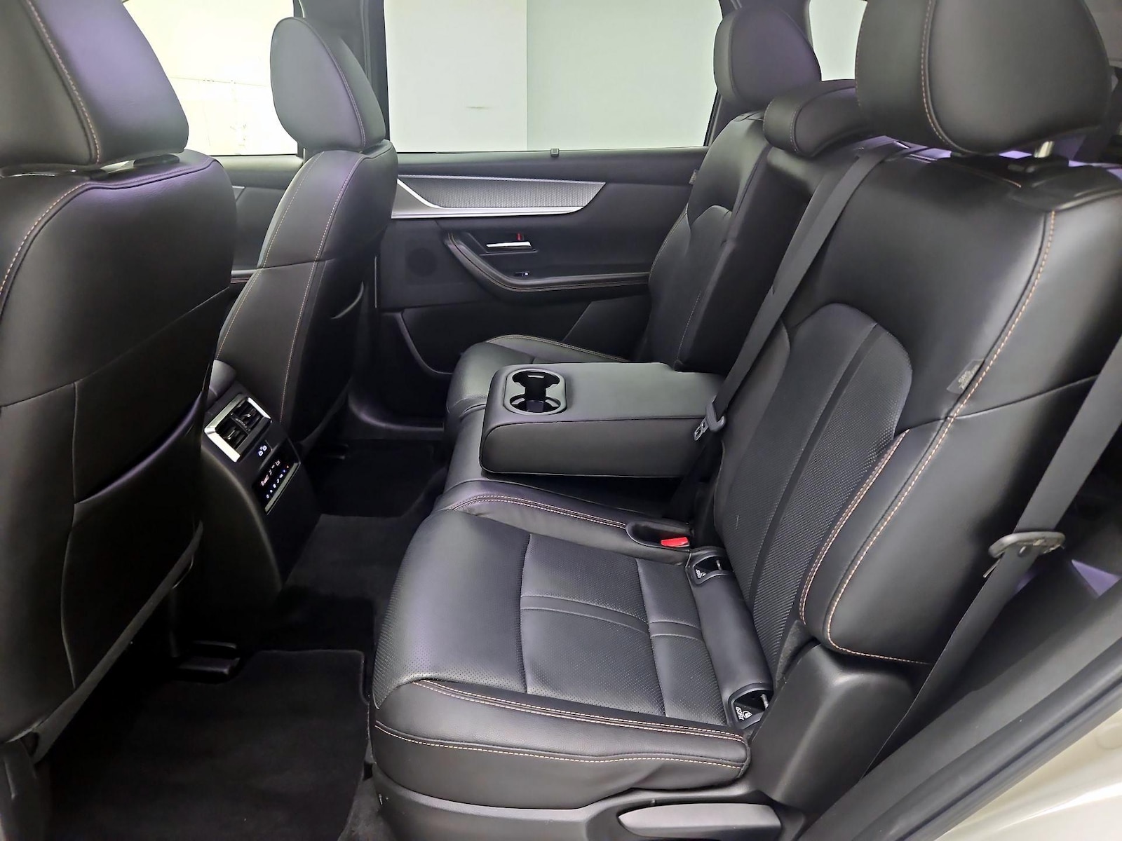 2025 Mazda CX-90 Preferred Package - Photo 21