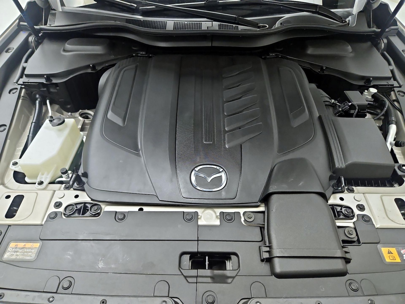 2025 Mazda CX-90 Preferred Package - Photo 25
