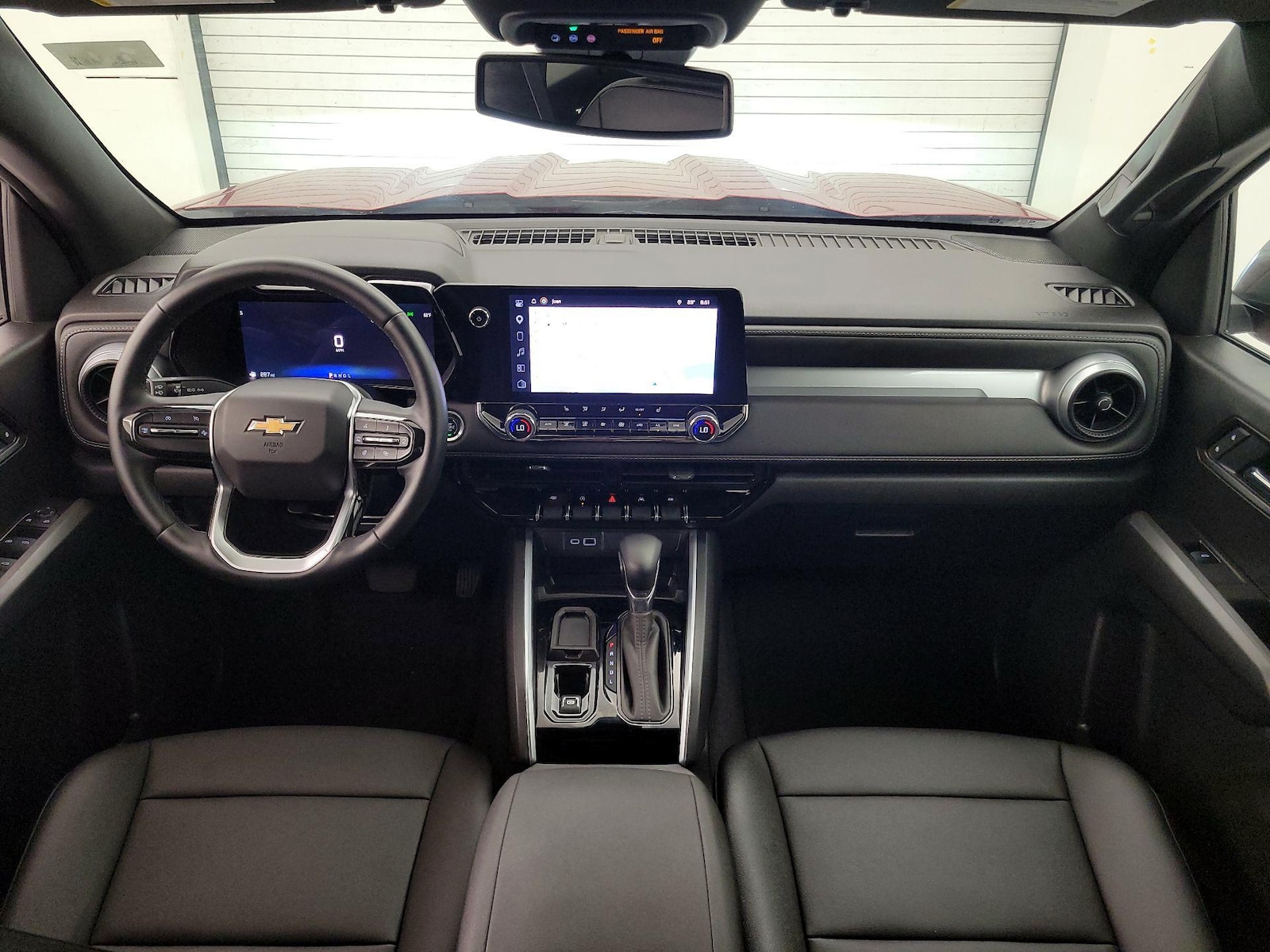 2025 Chevrolet Colorado LT - Photo 10