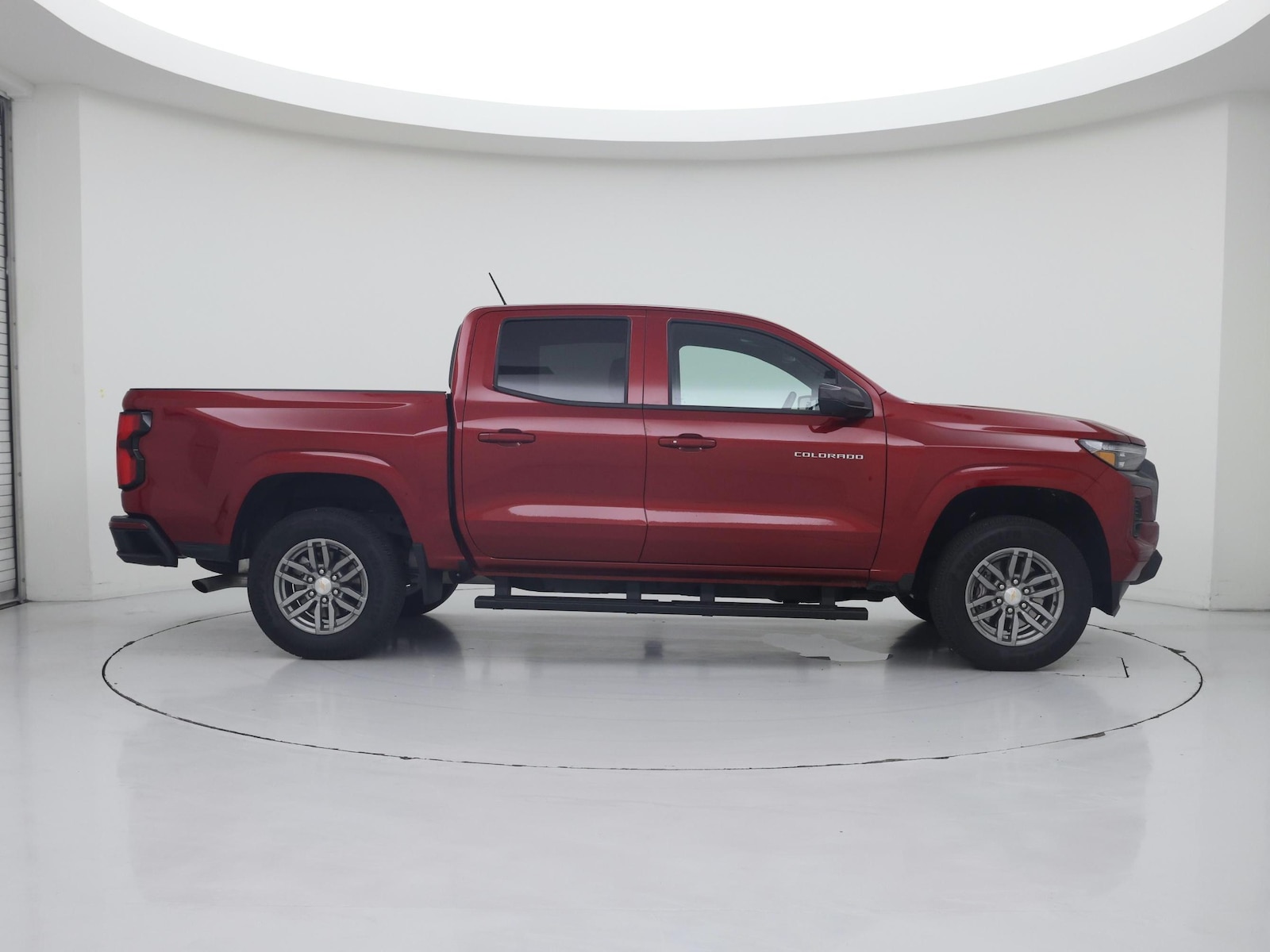 2025 Chevrolet Colorado LT - Photo 8