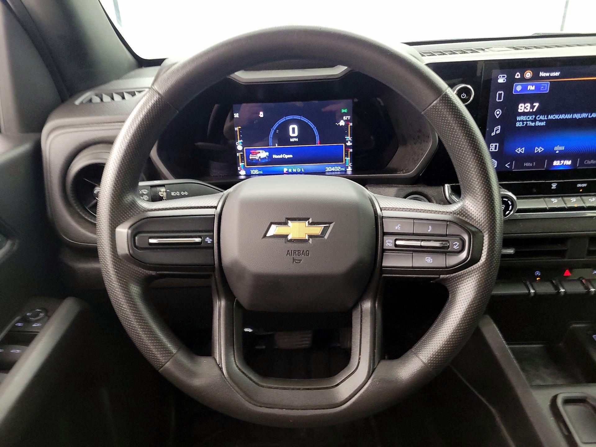 Thumbnail: 2023 Chevrolet Colorado - 10