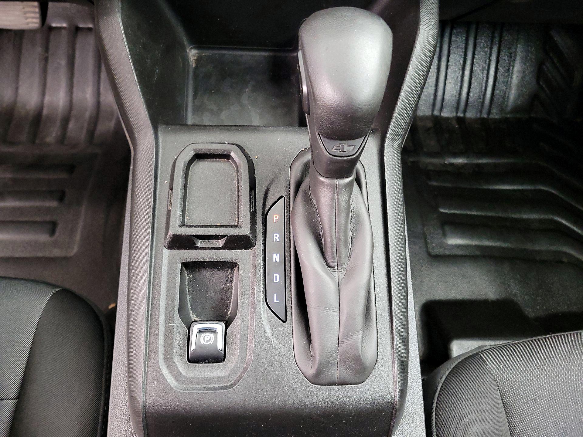 Thumbnail: 2023 Chevrolet Colorado - 17