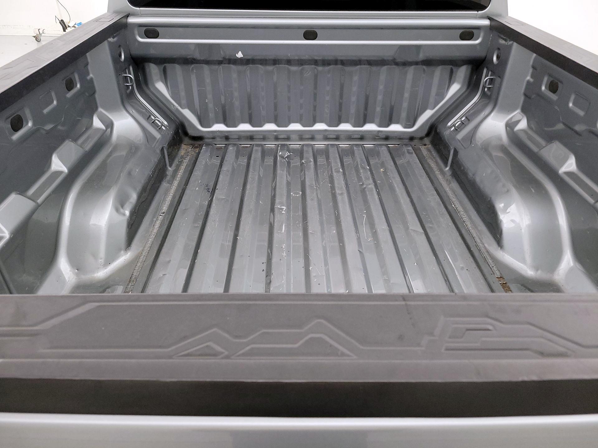 Thumbnail: 2023 Chevrolet Colorado - 20