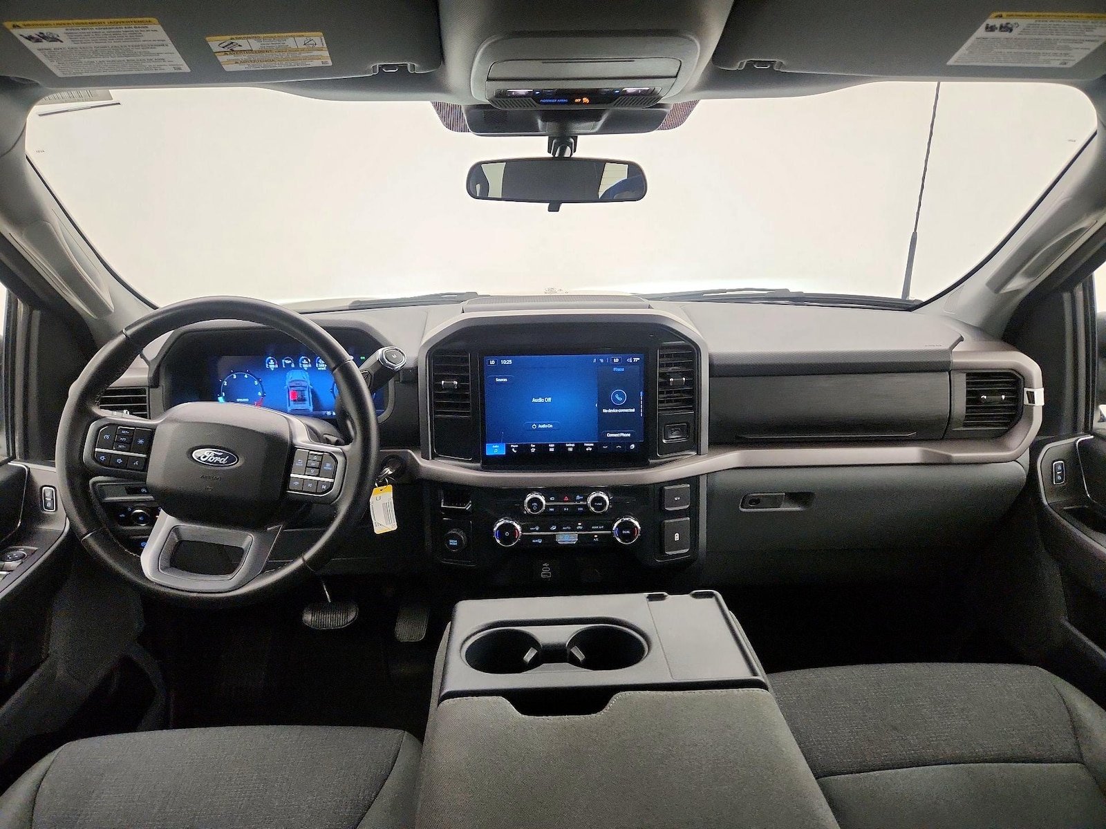 2025 Ford F-150 XLT - Photo 10