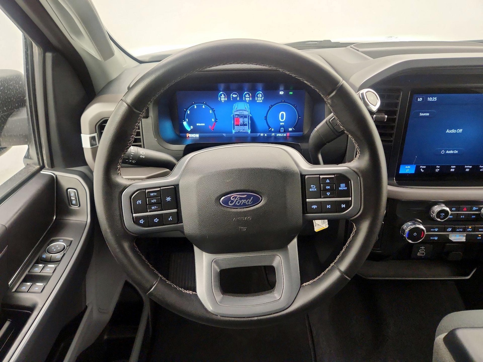 2025 Ford F-150 XLT - Photo 11