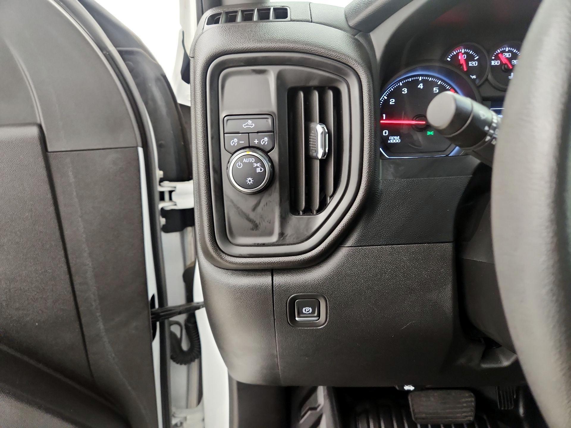Thumbnail: 2022 Chevrolet Silverado 2500 - 13