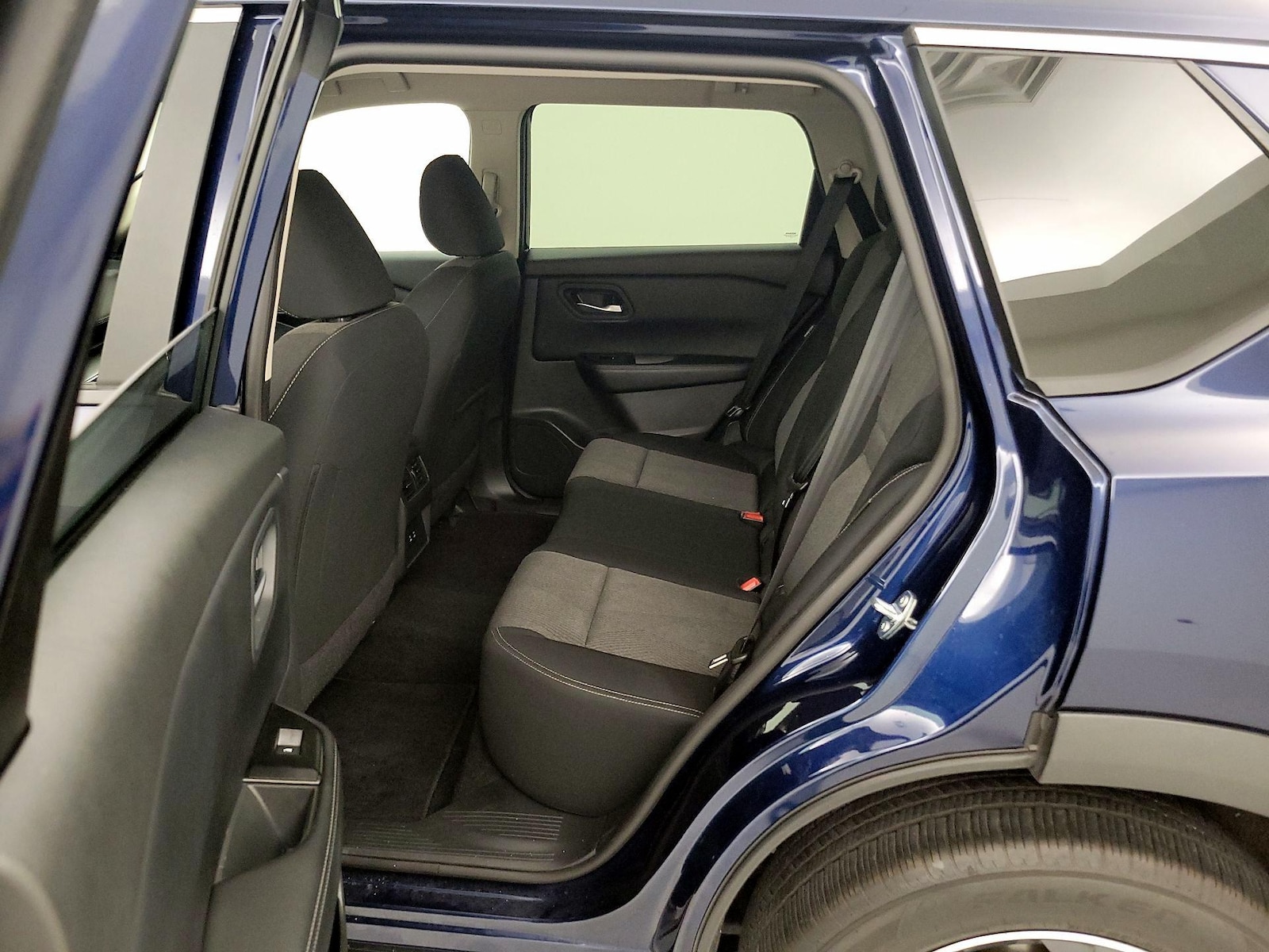 2025 Nissan Rogue SV, photo 20