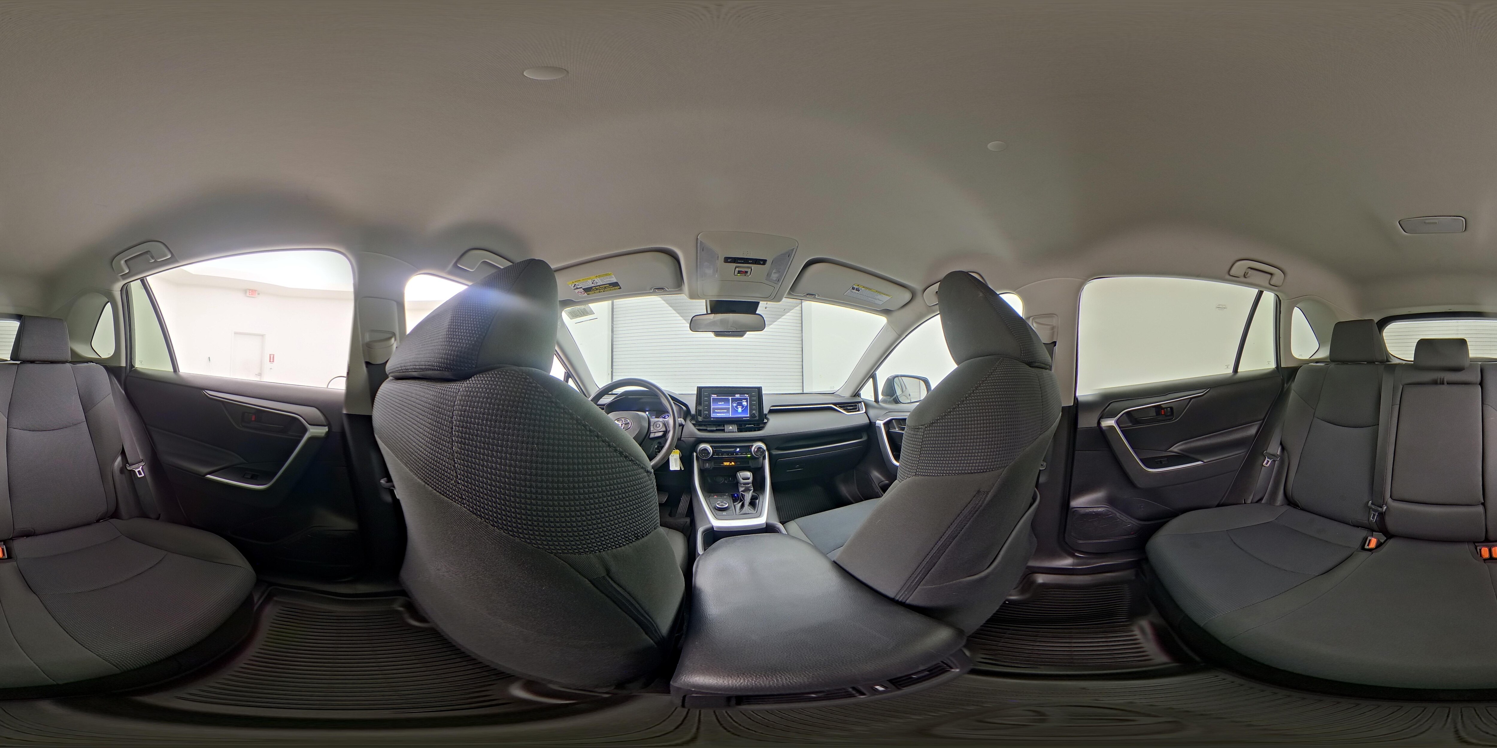 2022 Toyota RAV4 LE - Photo 25