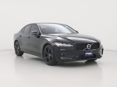 2023 Volvo S60 B5 Ultimate Dark Theme