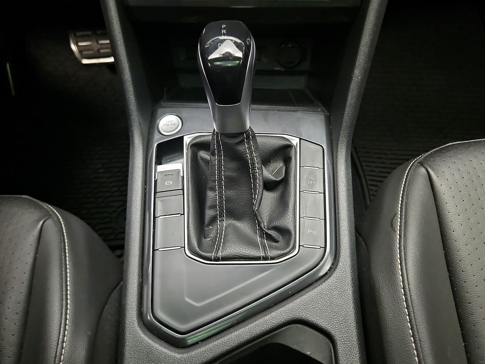 2023 Volkswagen Tiguan SE R-LINE BLACK - Photo 18