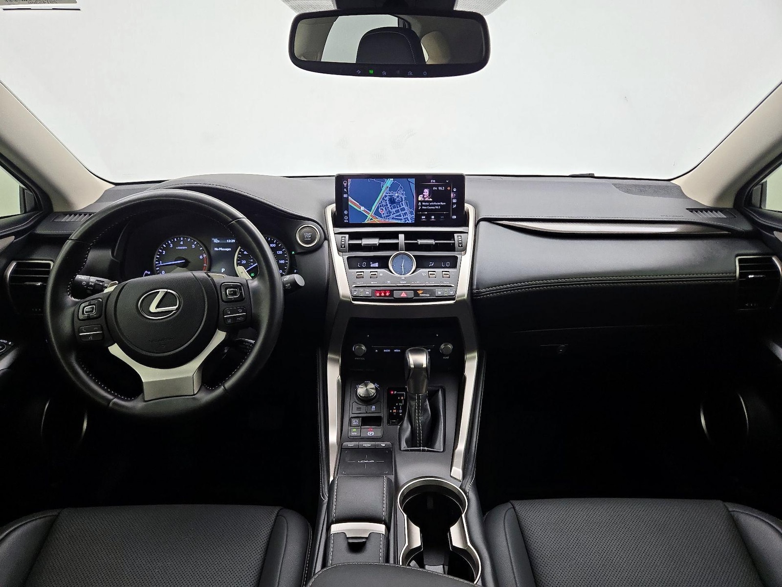 2021 Lexus NX 300 - Photo 10