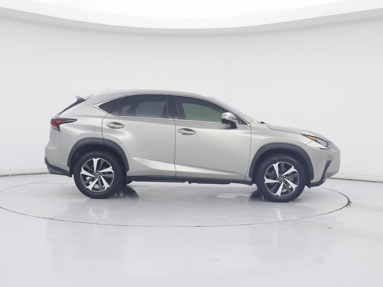 2021 Lexus NX 300 - Photo 8