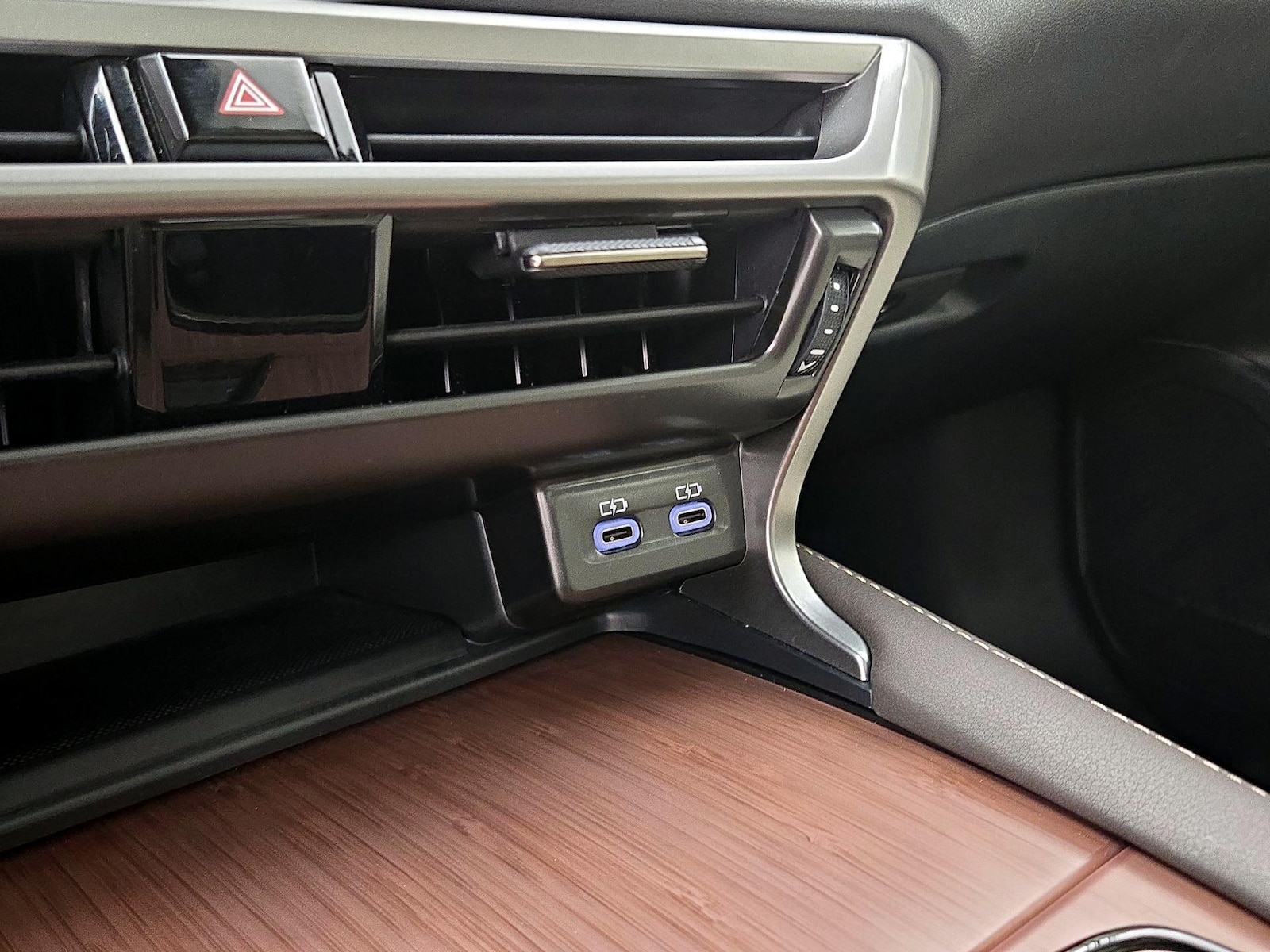 2023 Lexus RX 350 - Photo 19