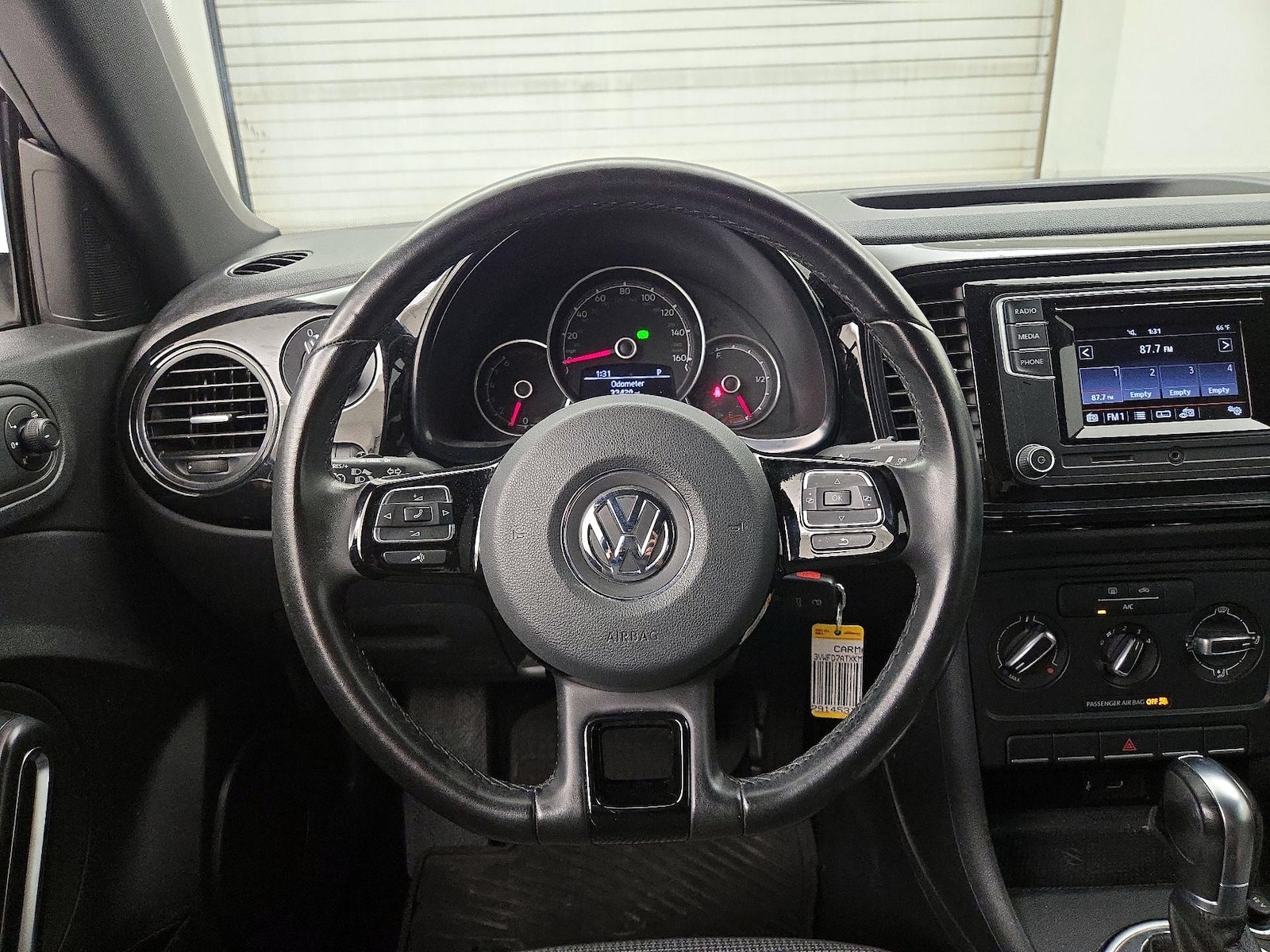 2019 Volkswagen Beetle S - Photo 11