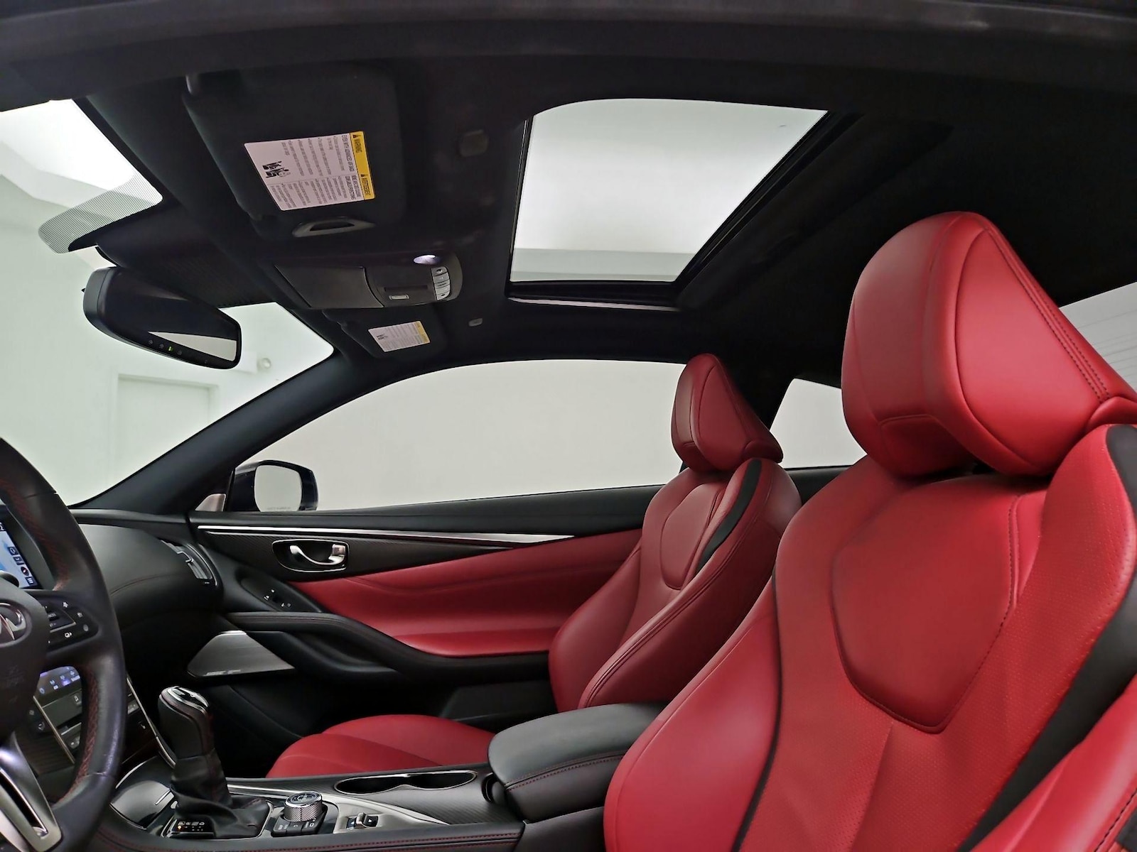 Sunroof(s) & Overhead Airbags