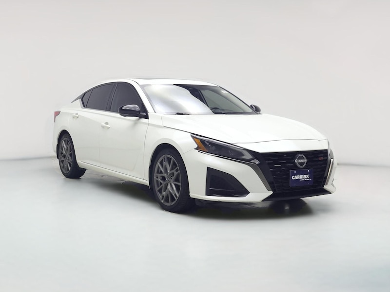 2023 Nissan Altima SR