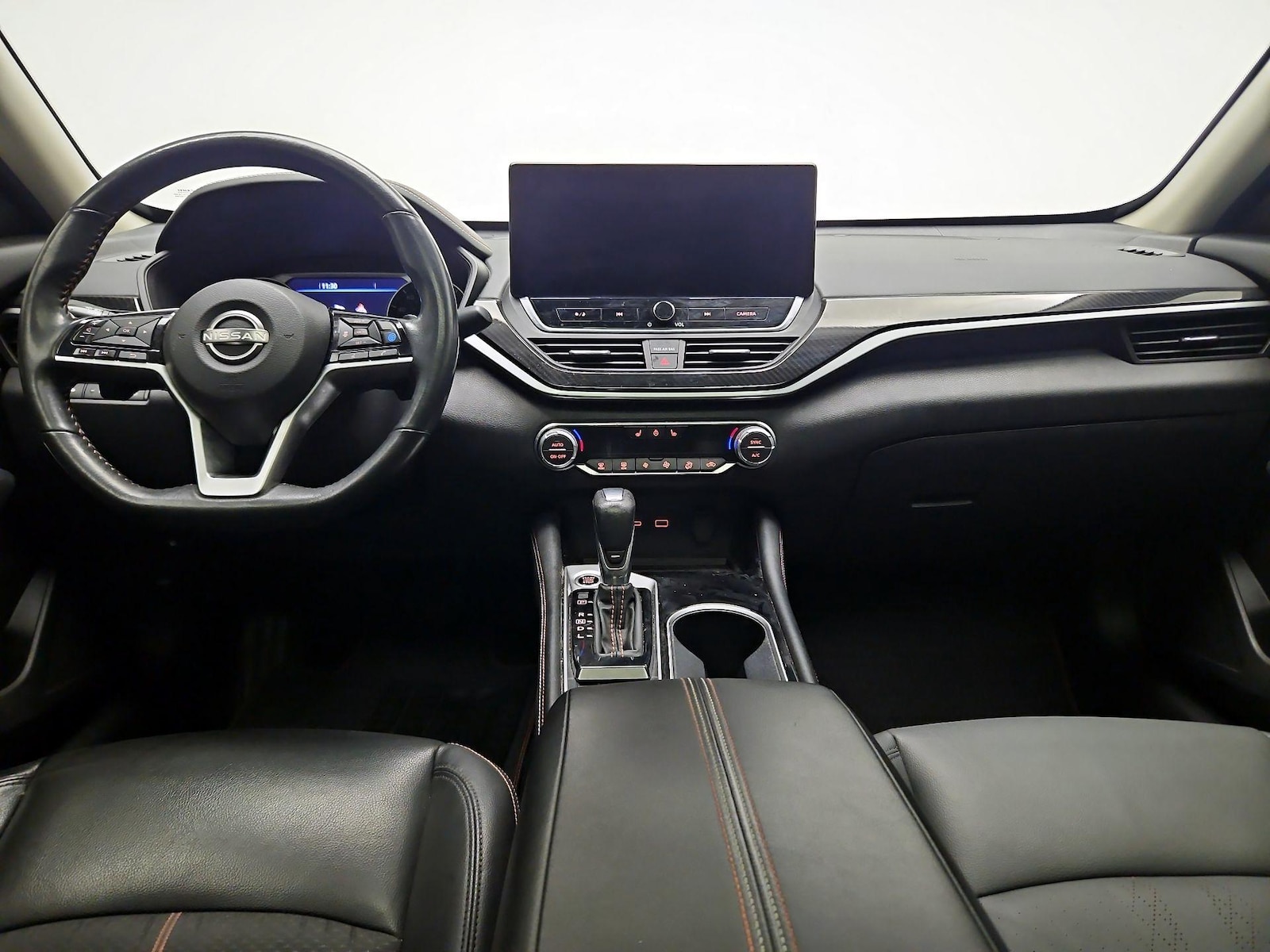 2023 Nissan Altima SR - Photo 10