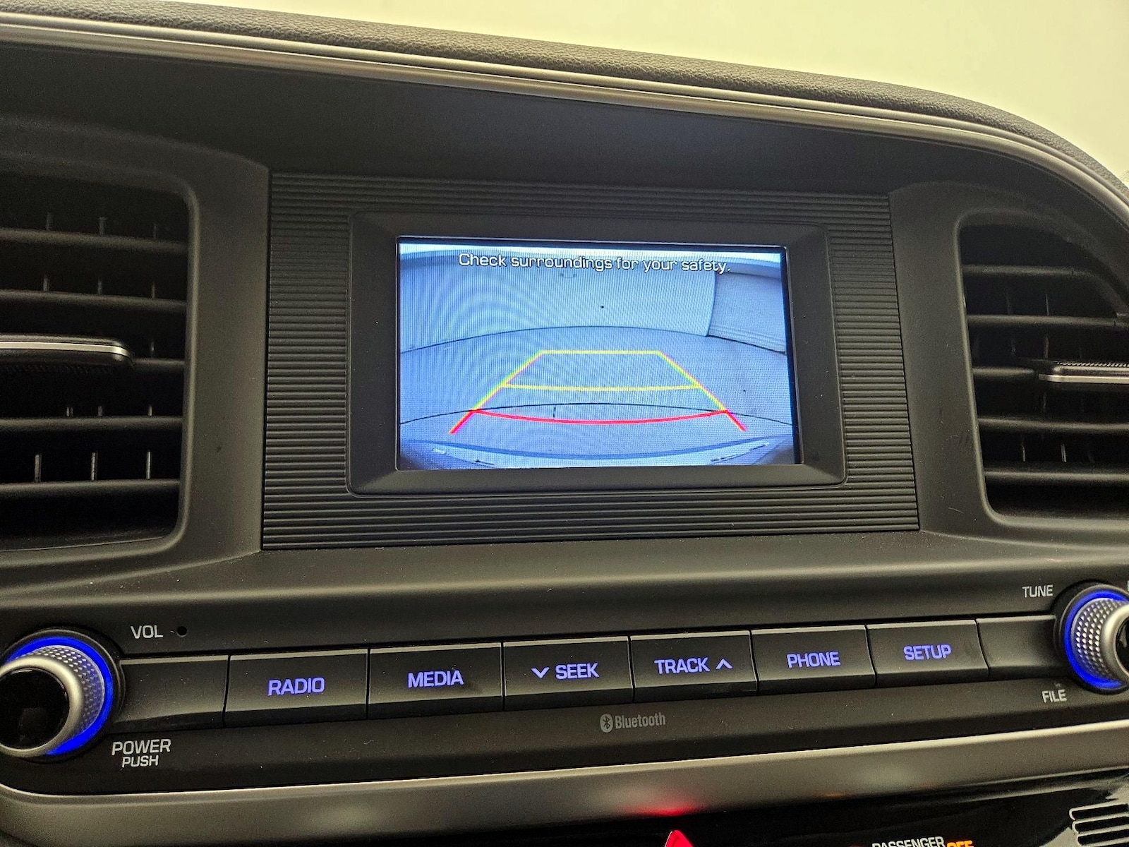 2020 Hyundai Elantra SE - Photo 15