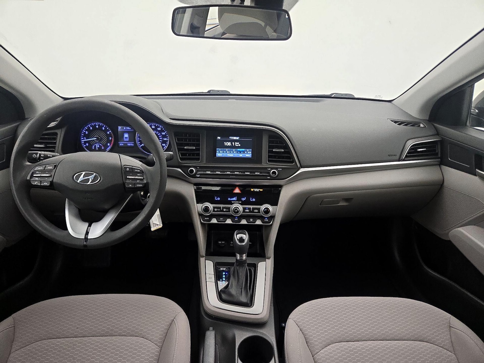 2020 Hyundai Elantra SE - Photo 10