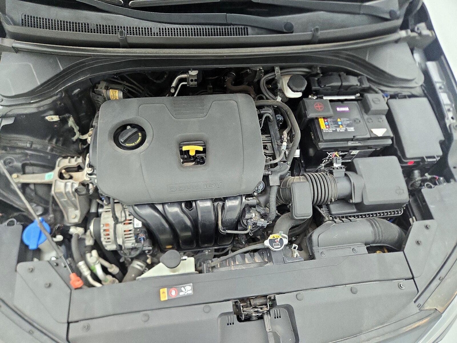 2020 Hyundai Elantra SE - Photo 22
