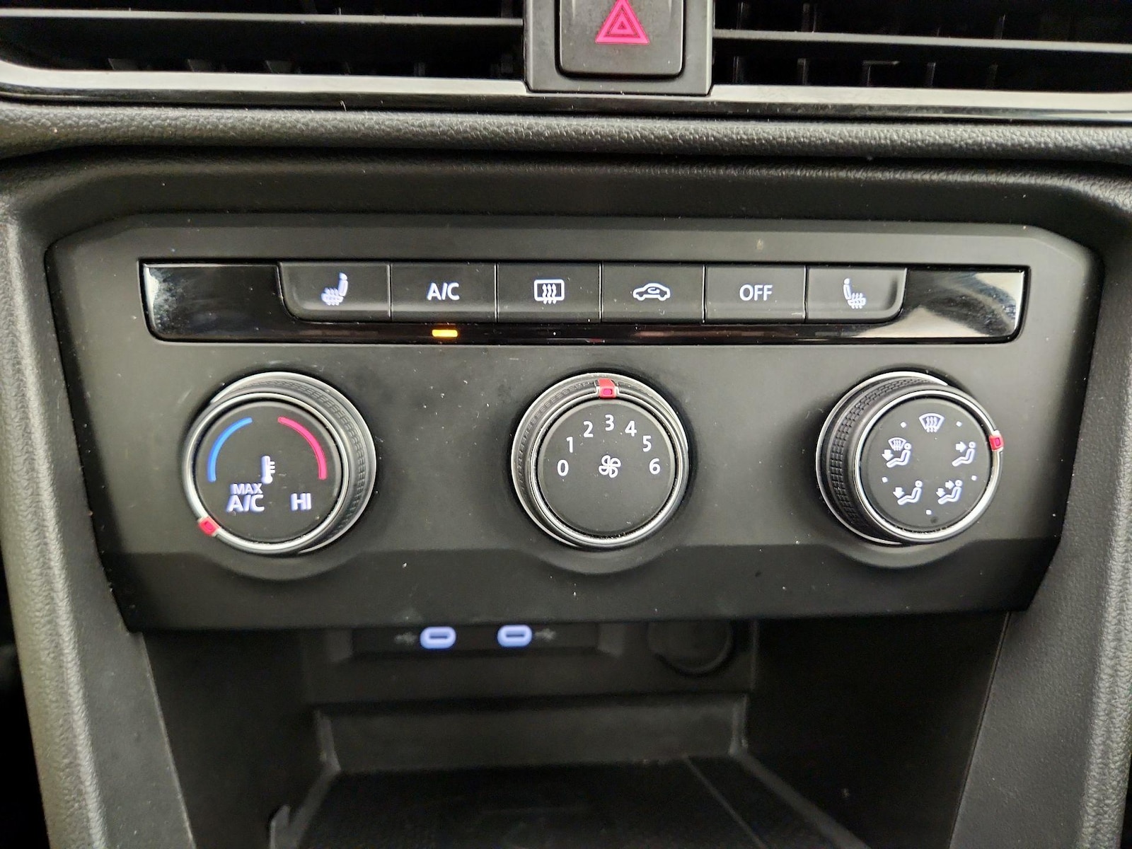 2022 Volkswagen Taos SE - Photo 17