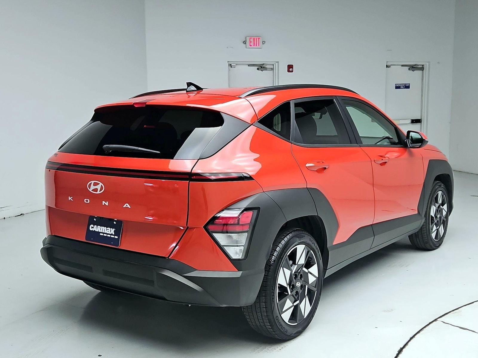 2025 Hyundai Kona SEL - Photo 6