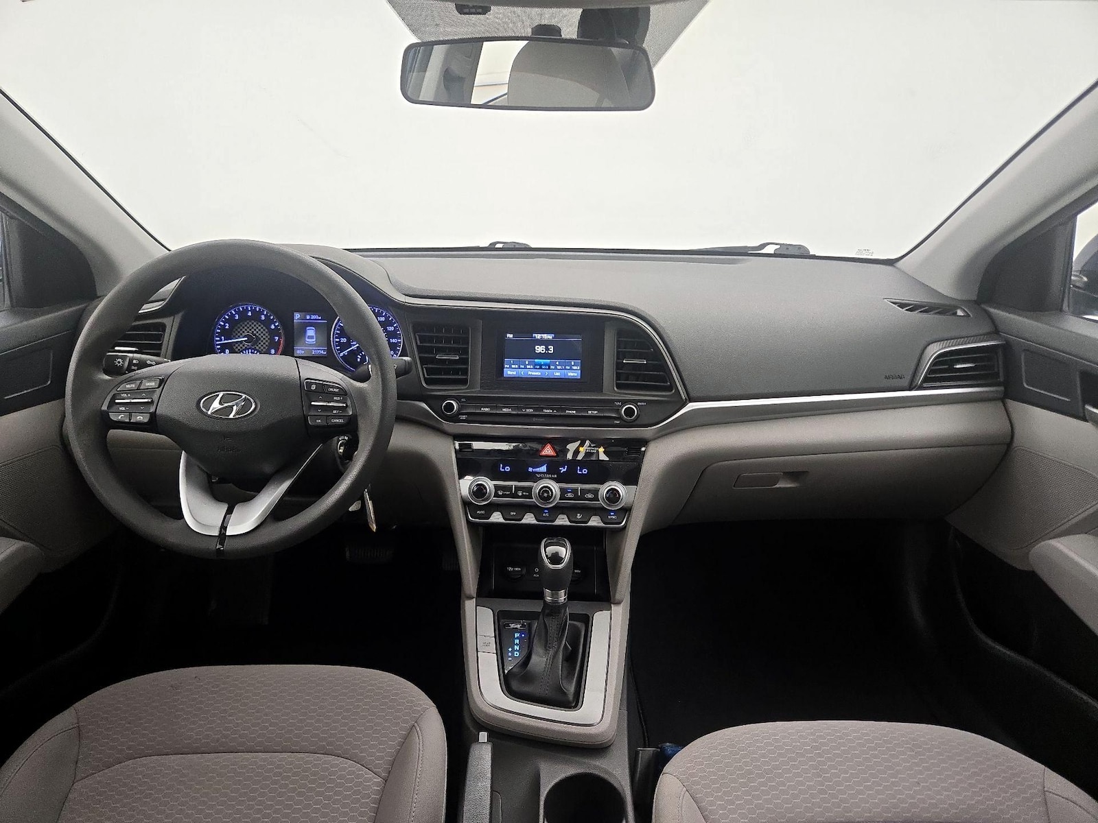 2020 Hyundai Elantra SE - Photo 10