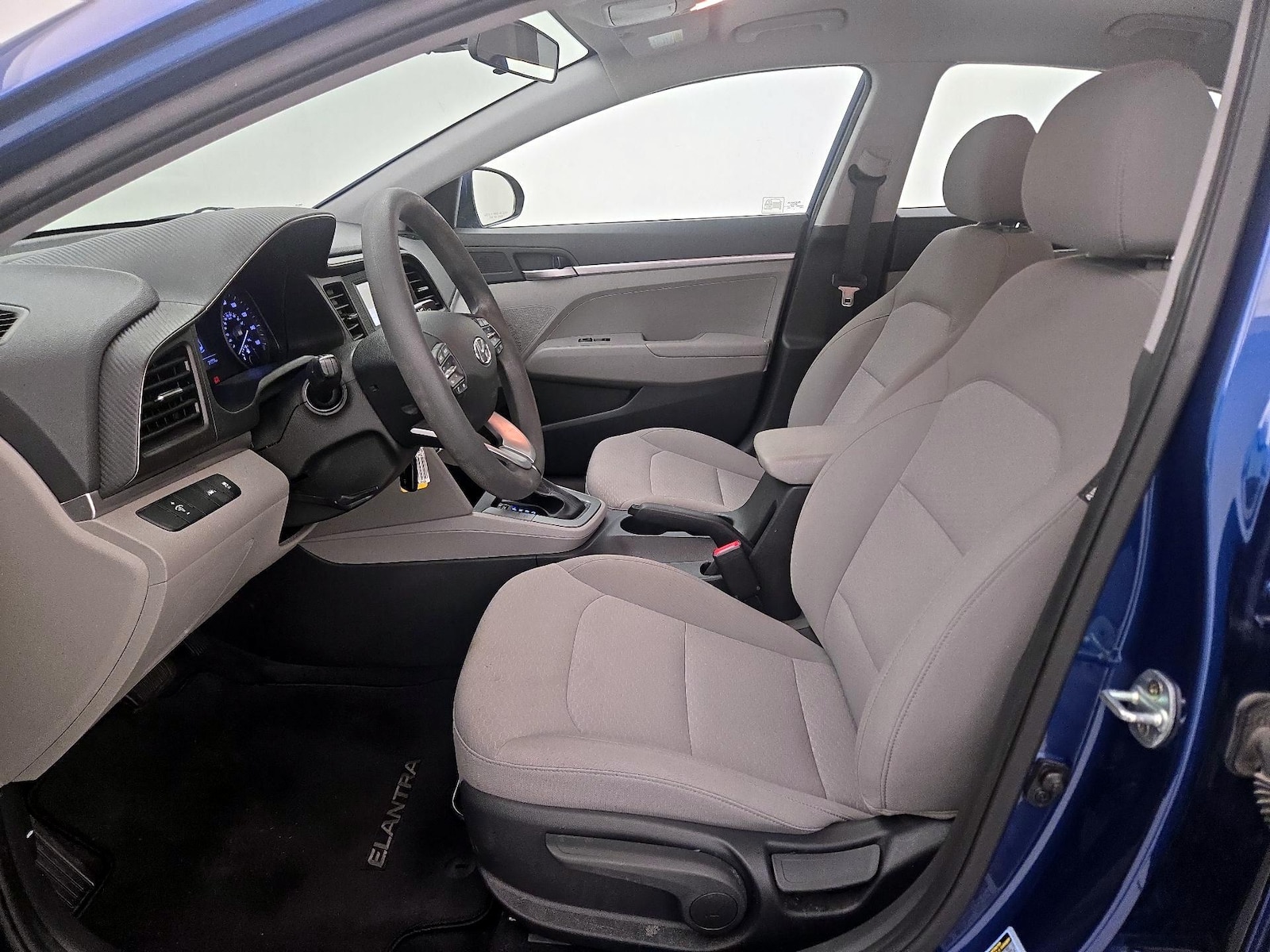 2020 Hyundai Elantra SE - Photo 12